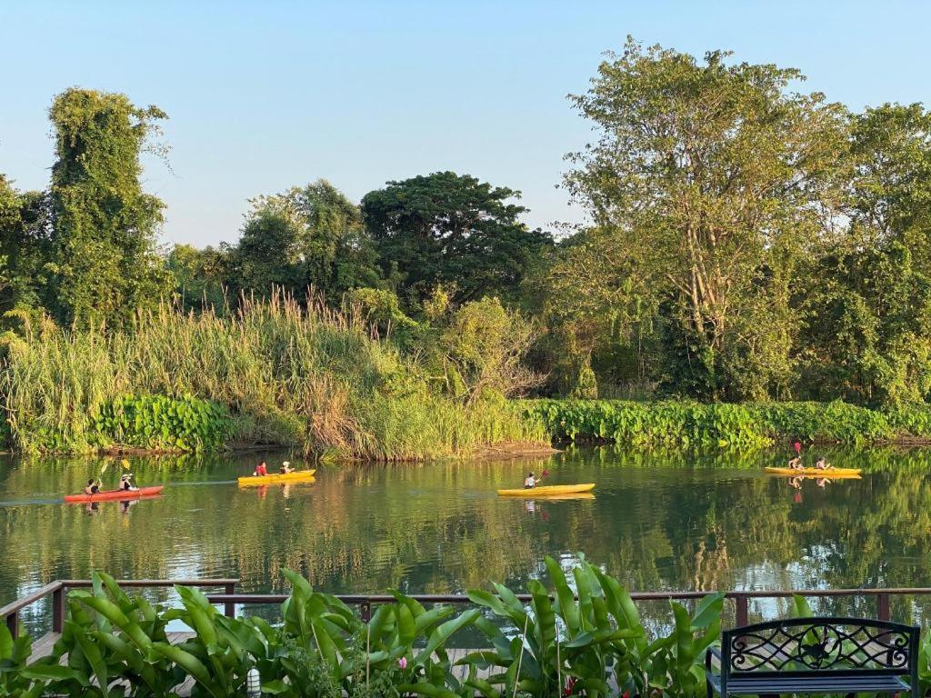 Ruen Maihom Riverside Cottage Канчанабури Екстериор снимка