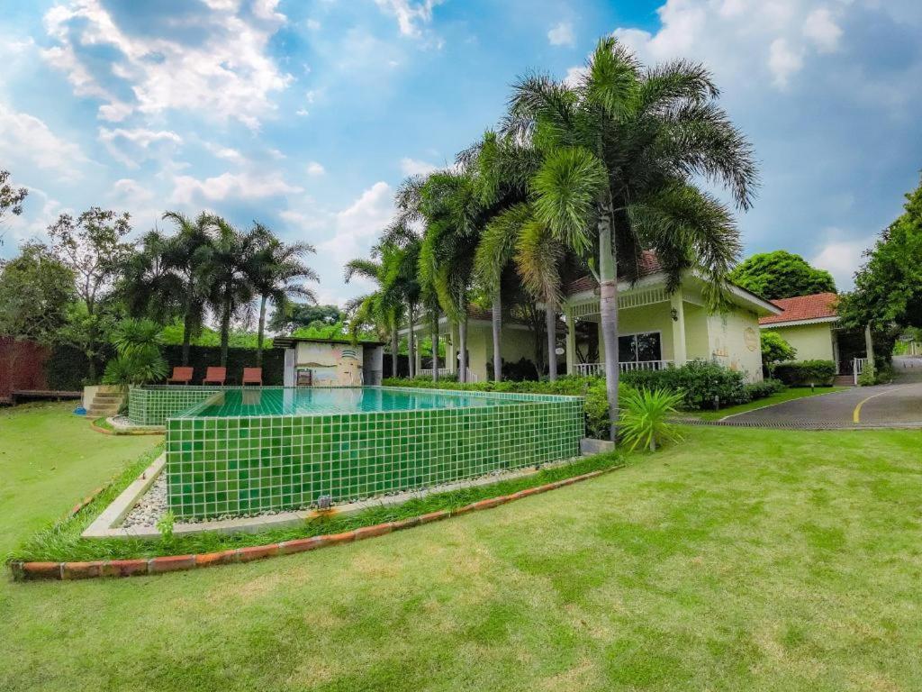 Ruen Maihom Riverside Cottage Канчанабури Екстериор снимка