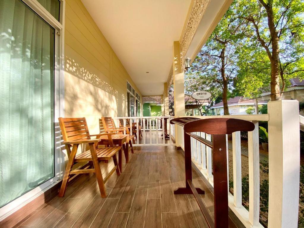 Ruen Maihom Riverside Cottage Канчанабури Екстериор снимка