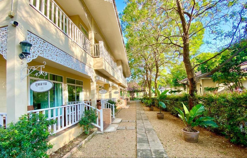 Ruen Maihom Riverside Cottage Канчанабури Екстериор снимка