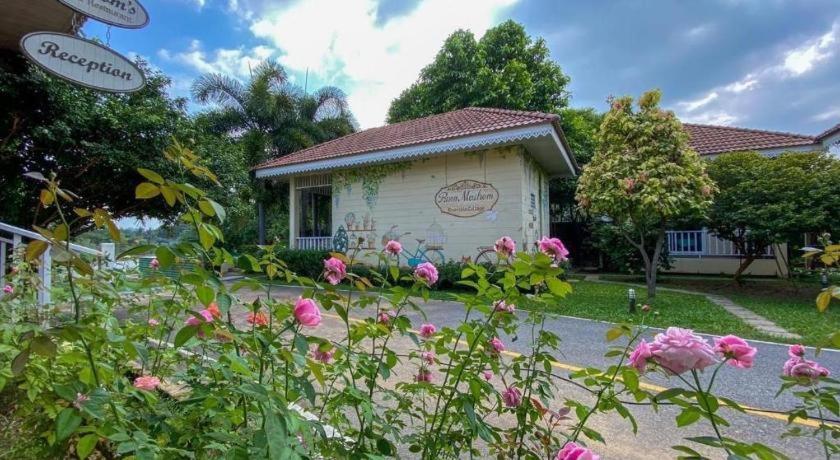 Ruen Maihom Riverside Cottage Канчанабури Екстериор снимка