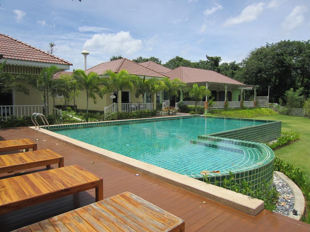 Ruen Maihom Riverside Cottage Канчанабури Екстериор снимка